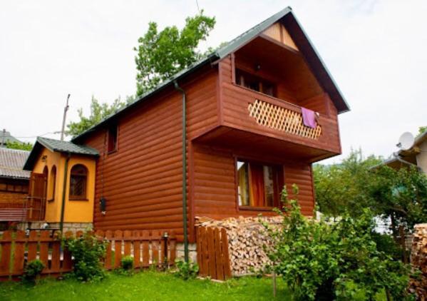 Dereviy Villa Yaremche Exterior photo